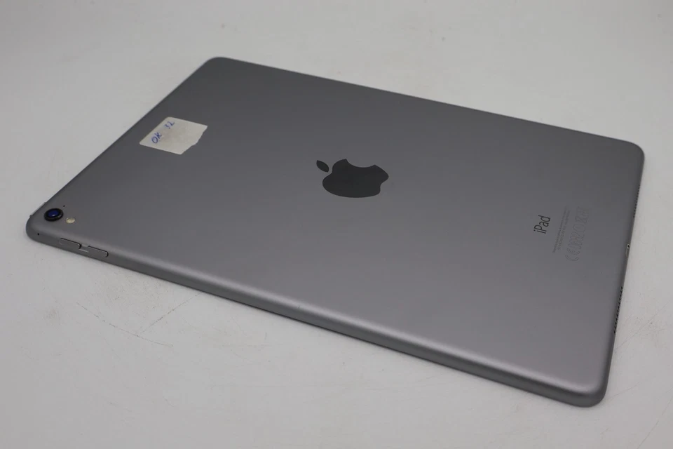 Apple iPad Pro 9.7 2016 32GB Space Gray WiFi A1673 AKKU DEFEKT #5680 - Bild 4 von 4