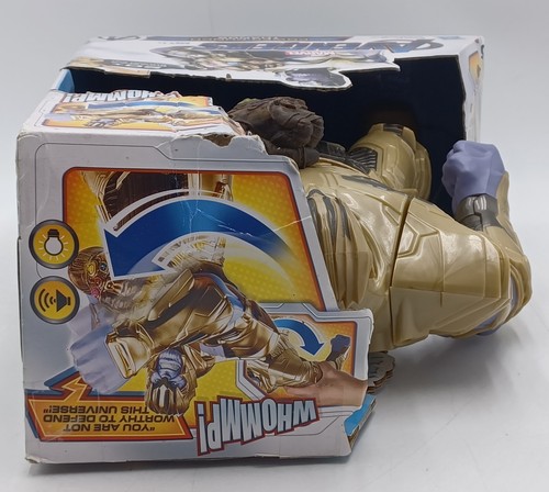 Figura de acción Hasbro Marvel Avengers Endgame 35 cm 2019: Power Punch Thanos/MiB - Imagen 3 de 6