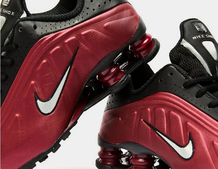靴 NIKE SHOX R4 RED 25.5 UK6 Nike Shox R4 Men's Shoes in University Red/Black/Metallic