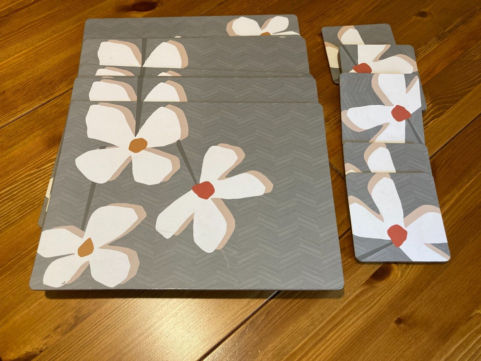 Dunelm Luna Grey Daisy pattern Placemats and coasters x 8 of each eBay