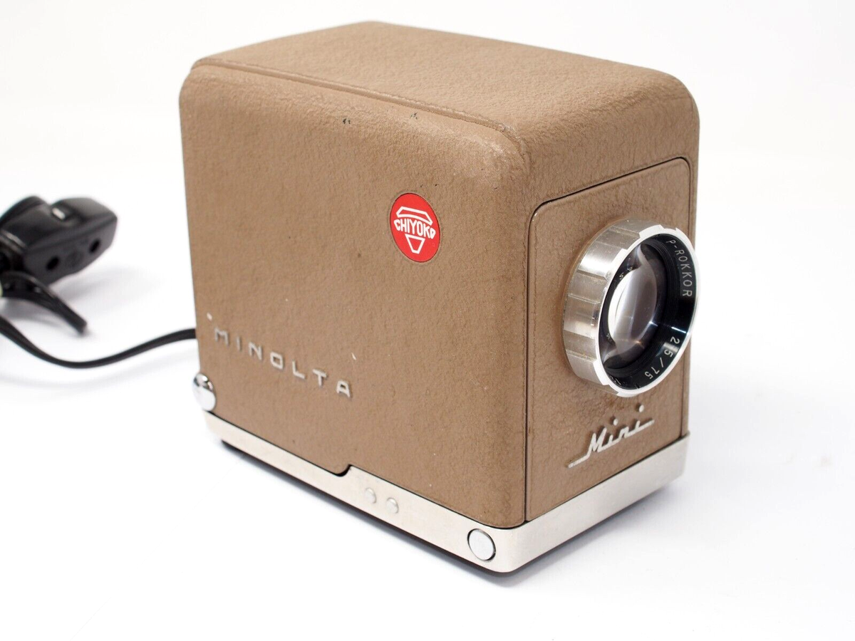 Vintage Minolta Mini 35 Slide Projector For 35mm Slides, 75mm f2.5 