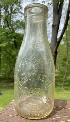 Locust Level Dairy R.R. Lewis, Jr. Frederick MD Maryland Quart Milk Bottle