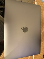MacBook Pro 13 Touch Bar 2018 i7 16GB 256 Screen Fault Works via External Screen