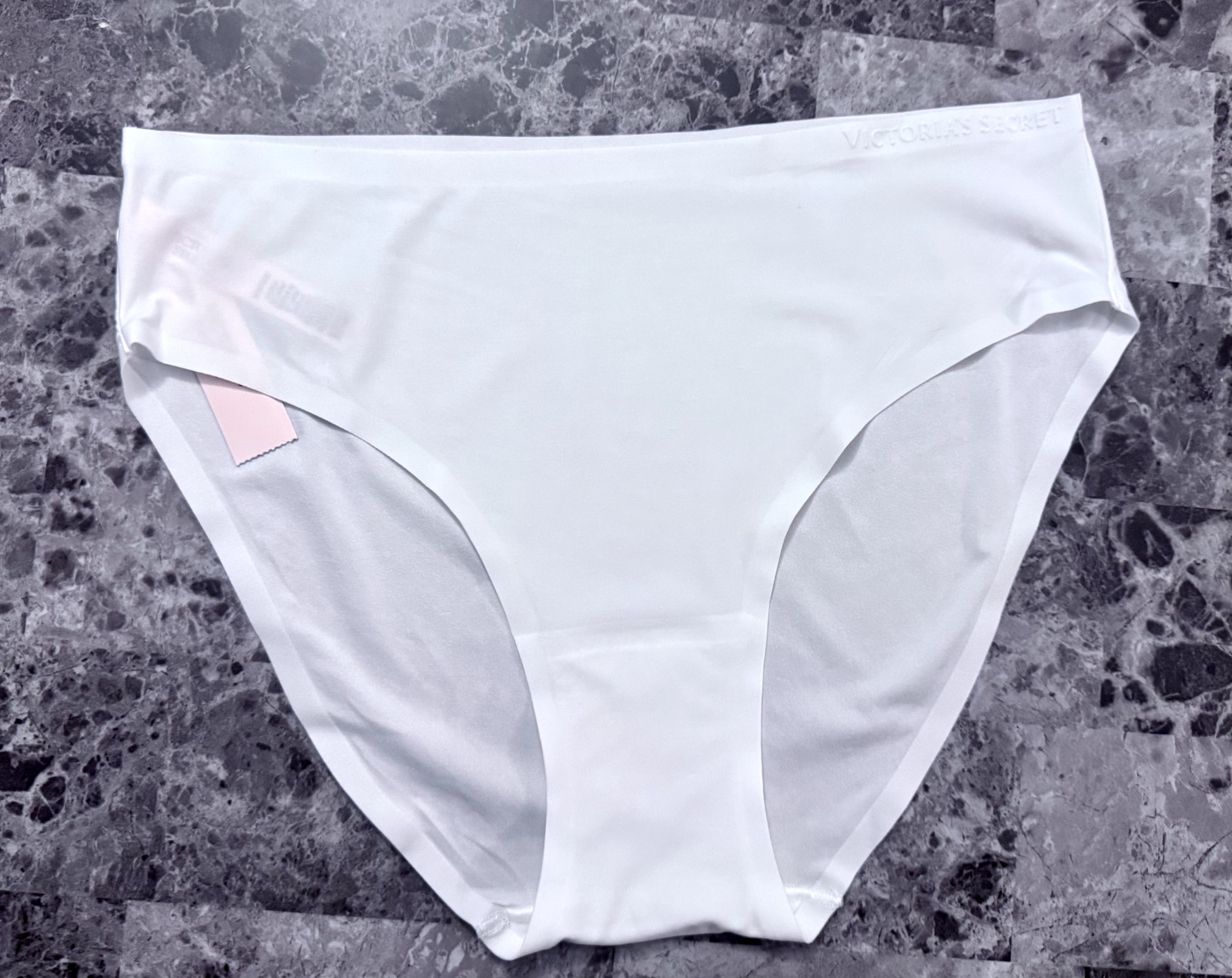 NWT VICTORIA'S SECRET WHITE SMOOTH THIN FLEX BONDED NO SHOW BIKINI PANTIES