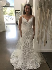 Hayley Paige West 1710 Wedding Dress, Designer Size 8 (Size 4) - New with Tags