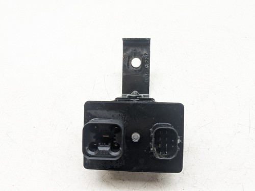CHRYSLER 300C MK2 LD GLOW PLUG RELAY 68079877AA 2012 - Picture 5 of 7