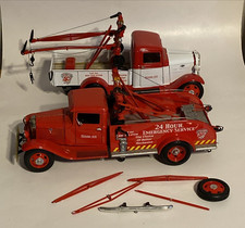 Pair Of Snap On Recovery Trucks  1/24  Scale