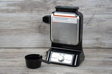 Ninja Belgian Waffle Maker PRO NeverStick Vertical Design  NOT WORKING