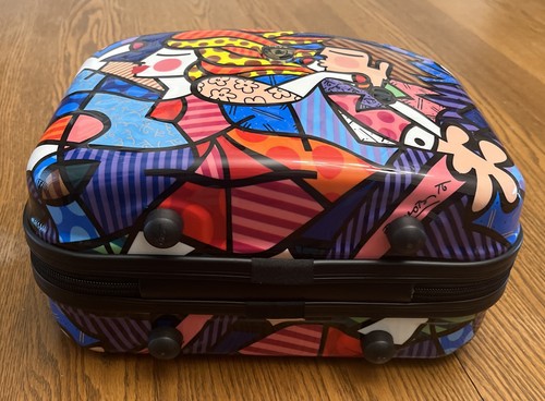 Fun And Colorful Hard Cosmetic Luggage Case - Heys Britto Blossom Design - Nice! - Picture 6 of 11