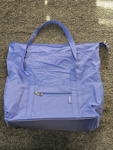 Baggallini Tasche blau verstaubar leicht groß Reise Schulter Reißverschluss