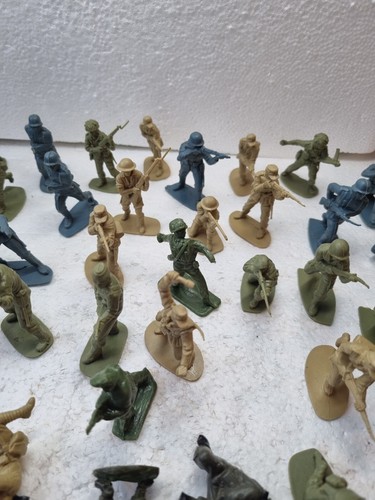 vintage plastic toy soldiers - Picture 9 of 9