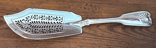 Fiddle & Shell Heavy silver fish slice London 1846 G Adams - Picture 2 of 8