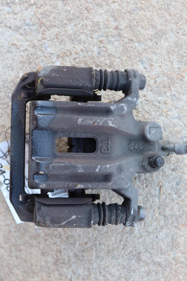 2006-2012 NISSAN PATHFINDER ЗАДНИЙ ЛЕВЫЙ БОКОВОЙ ТОРМОЗ СУППОРТ С ШЛАНГОМ OEM - Изображение 2 из 4