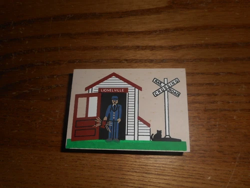 The Cat's Meow Village Lionelville Railroad Crossing Automatic Gateman Lional