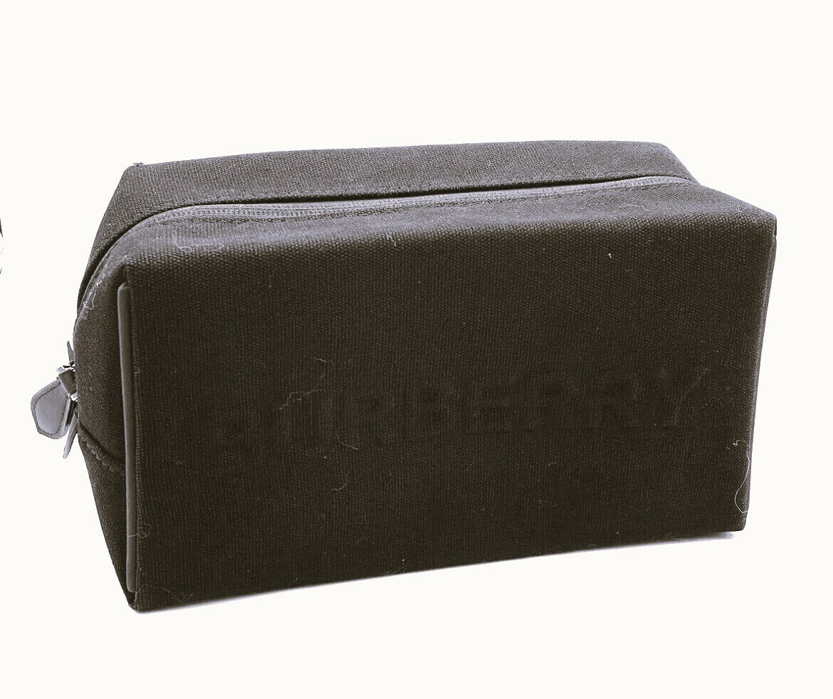Burberry Embossed Logo Unisex Canvas Toiletry Shave Bag Burberry Embossed Logo Unisex Canvas Toiletry Shave Bag