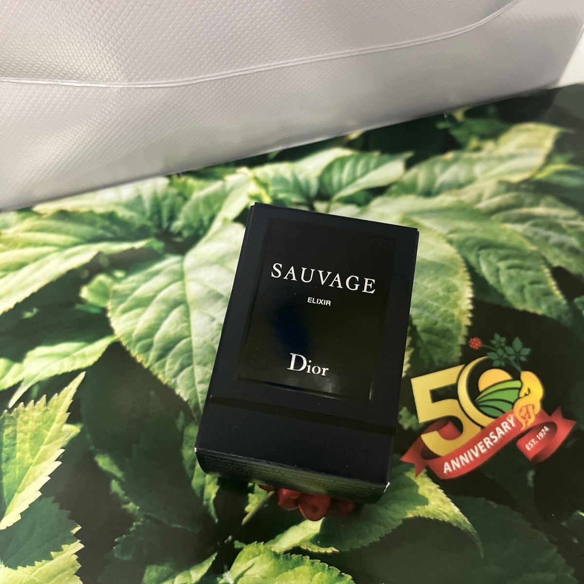 Dior SAUVAGE ELIXIR 60mlヴェポリザトゥールスプレー Amazon.com : Sauvage Elixir by Christian Dior for Men 2.0 oz