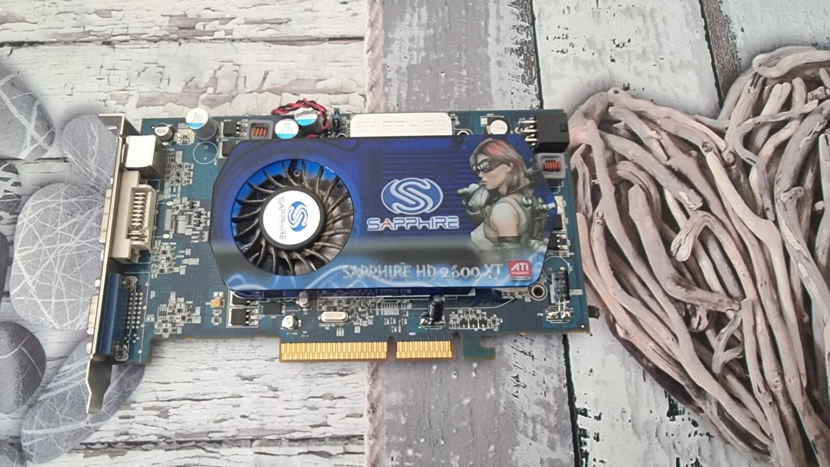 2600xt Iceq Sapphire Radeon Hd 2600 Xt Carte Graphique Sapphire