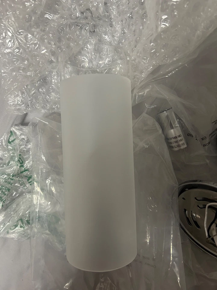 ¡Caja abierta! Aplique único cromado KALLISTA One® (P34421-00-CP) Foto 4 de 4