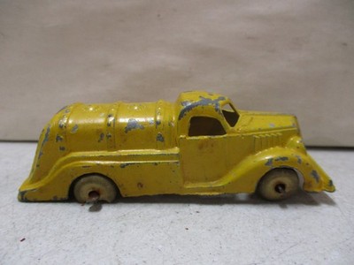 Hubley Oil Tanker Truck Yellow