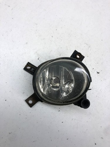 Audi A4 S4 B7 8E 8H 2006 Rechts Nebelscheinwerfer vorne 8E0941700C DRA84142