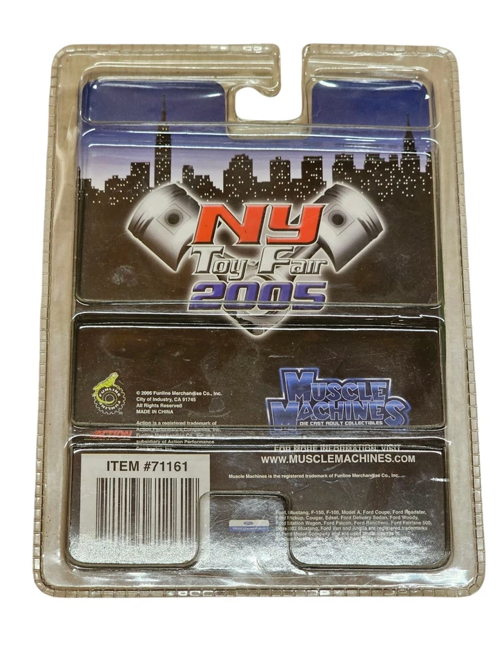 Muscle Machines 1/64 Ford Van New York Toy Fair 2005 - 71161 - 1296 pcs Limited - Immagine 2 di 2