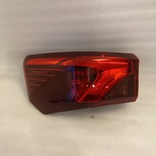 Toyota Avensis T270 2015 Hinten links Rückleuchte Heckleuchte 8156005310