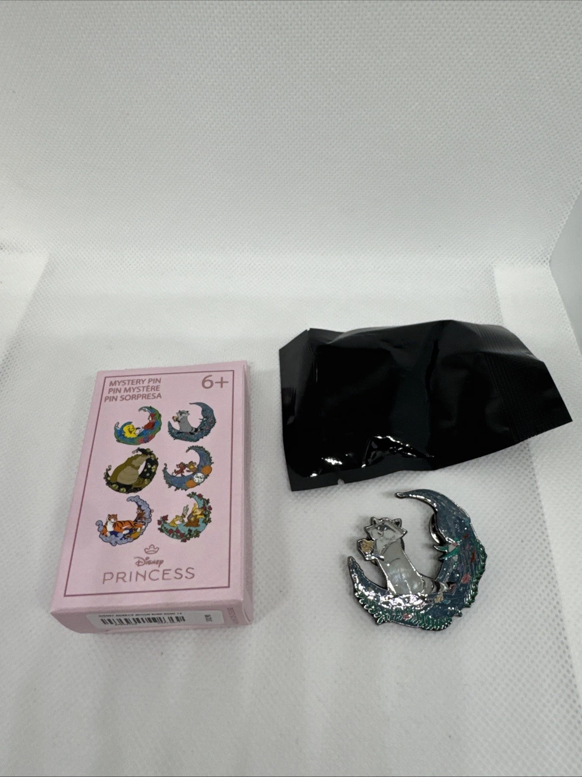 Loungefly Disney Sidekick Moon Blind Enamel Pin - Meeko Pocahontas