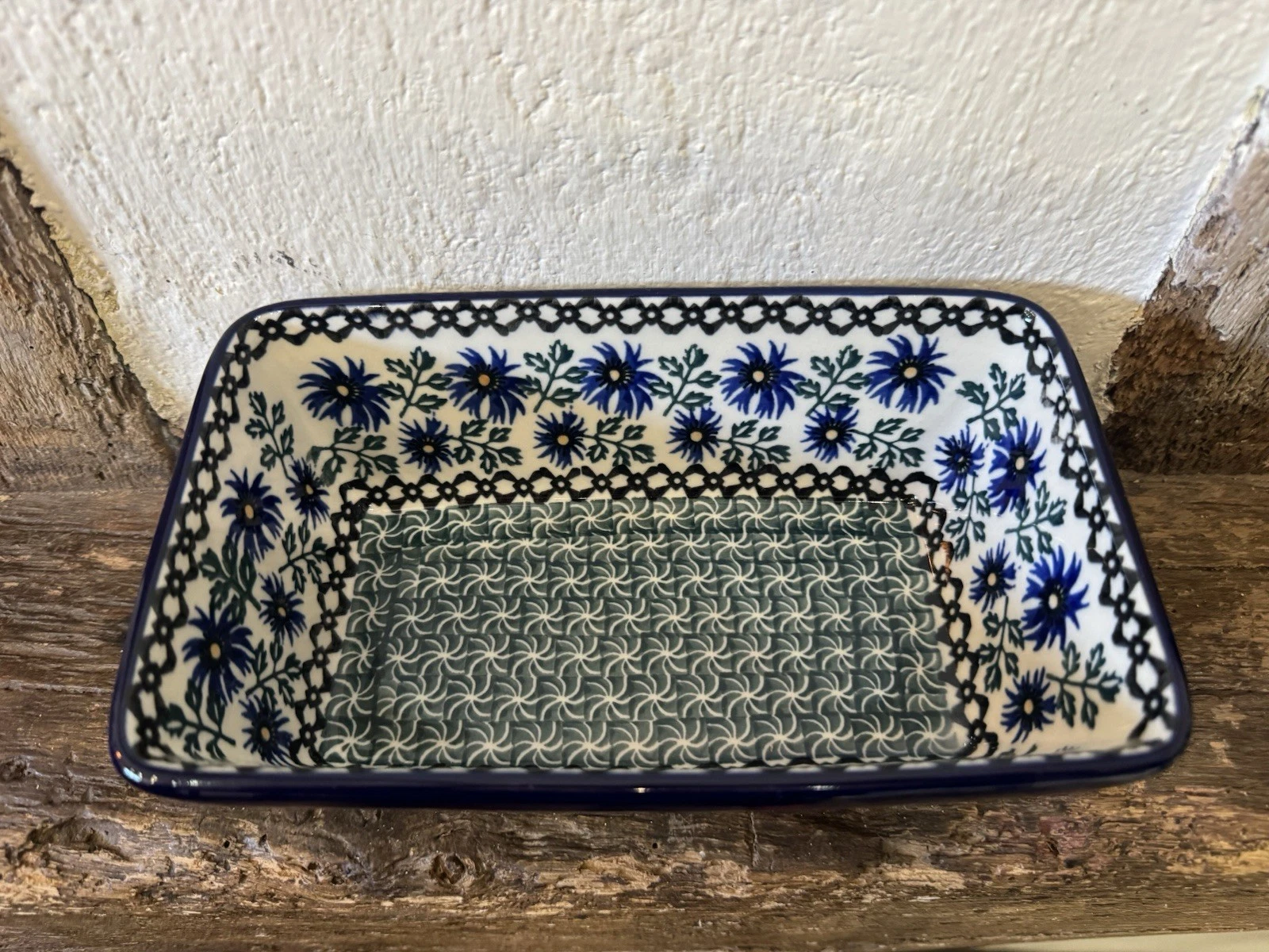 Small loaf tin Handmade Polish pottery Boleslawiec
Opens in a new window or tab
