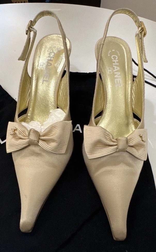 Chanel Satin Pearl Logo Bridal Slingback Vintage Heels 37.5 Excellent Condition