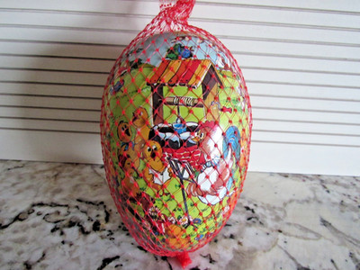 Vtg 1987 Paper Mache Easter Egg Pied Piper Chicks in Package Candy Container NOS