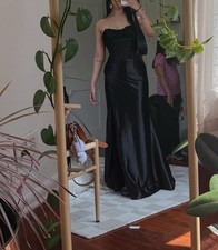 Elegant Black Strapless Dress