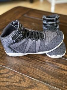 nfinity cheer high tops