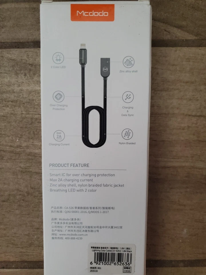 Mcdodo  Auto disconnect data cable 1.8(5.9ft) - Image 2 of 2