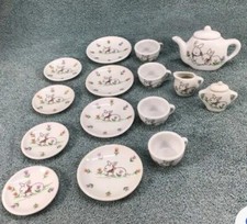 Easter Bunny Porcelain Miniature 17 Piece Tea Set ABC Distributing, 1999
