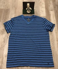 American Eagle Vintage Fit Men's Size Large Tee Shirt Blue Black Striped V Neck