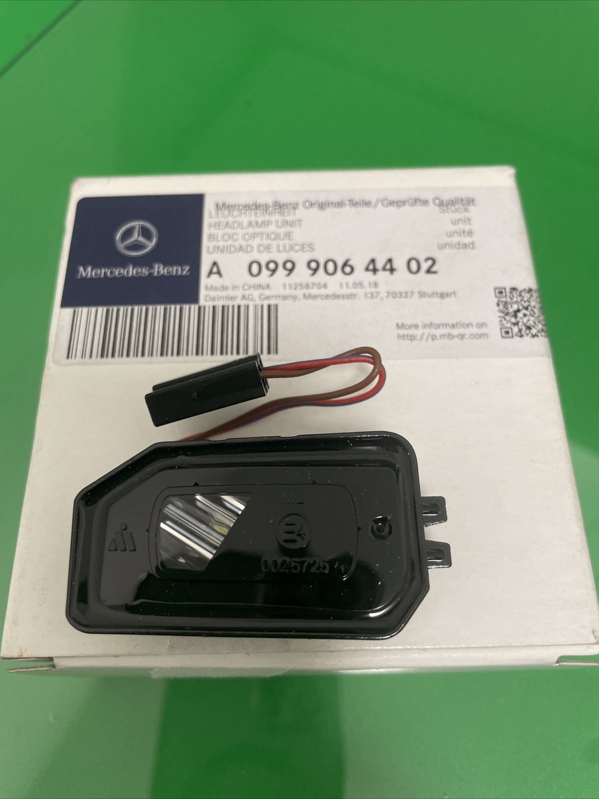 MERCEDES-BENZ C-CLASS W205 Front Right Wing Mirror Light 
