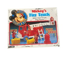 Vintage 1987 Disney Mickey  s Fire Truck Playset New in Damage Box ARCO