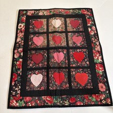 Handmade Quilt Wall Hanging Heart Floral Approx 20x16