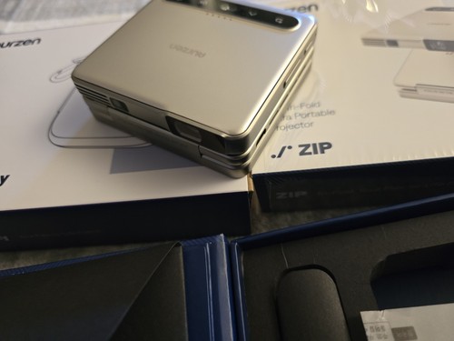 AURZEN ZIP ULTRA PORTABLE PROJECTOR In hand L@@K DZ001