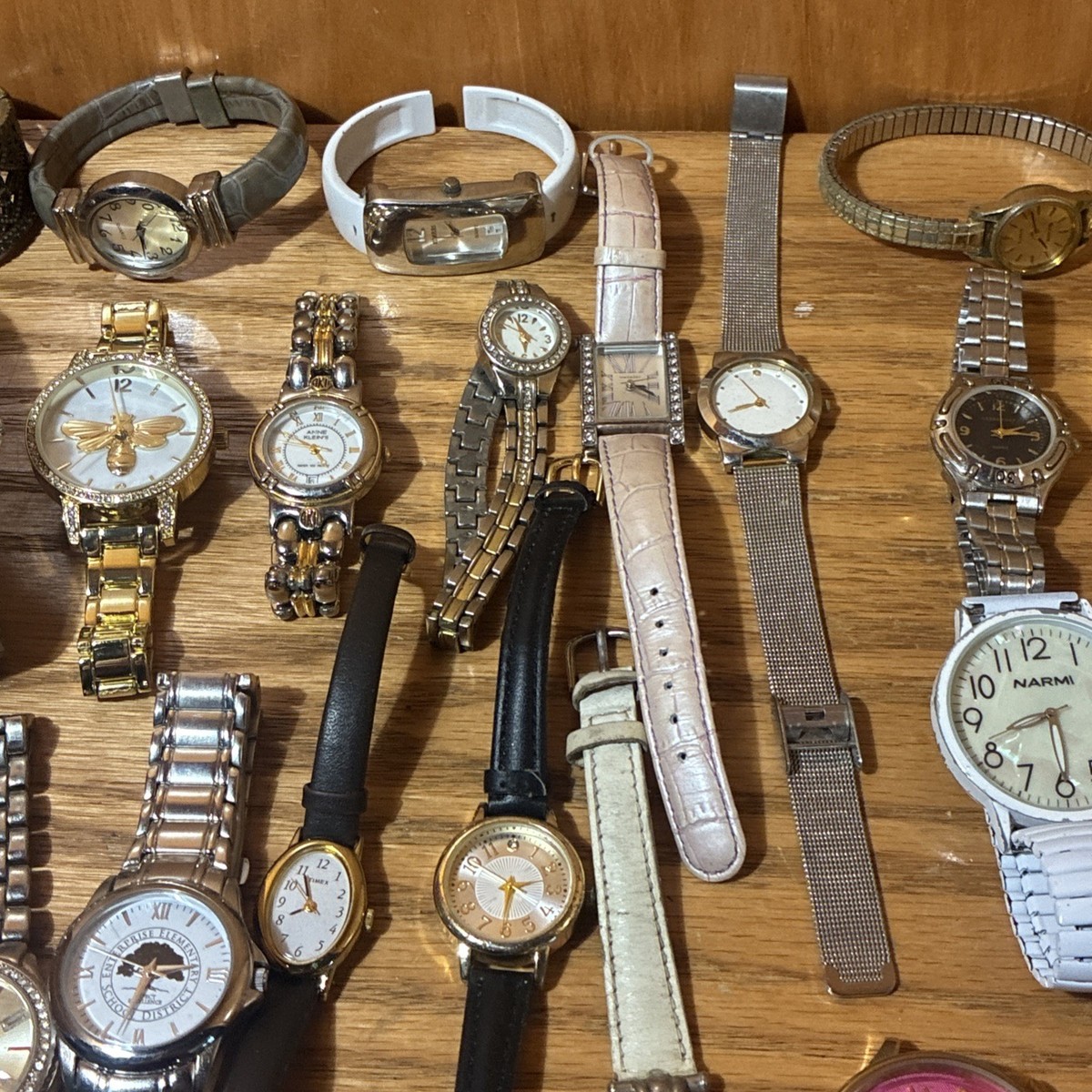 Lot Of 30 Untested Vintage Used Wrist Watches for Parts or  display picture 1