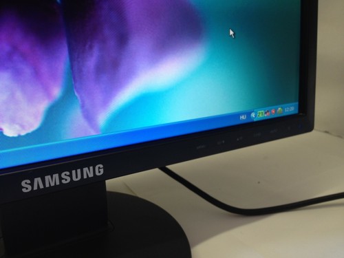 Samsung SyncMaster 943NW 19\
