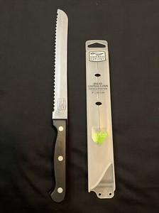 CHICAGO CUTLERY 8” Serrated Bread Knife 1l10D Black Handle