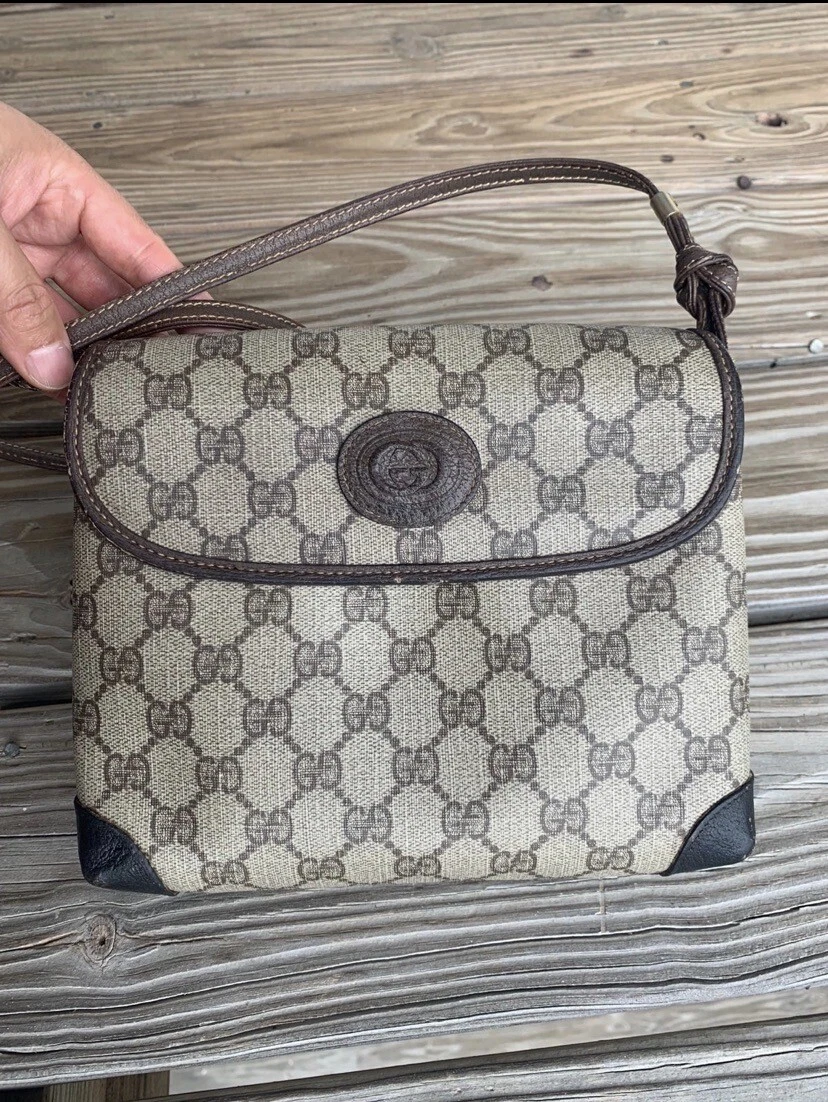 Sac bandoulière Gucci GG Supreme à rabat double poches 
