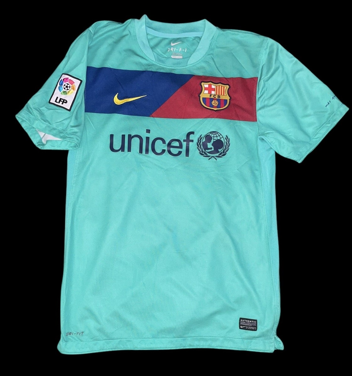 リオネルメッシ　2010-2011 バルセロナ　アウェイユニフォーム 100% Authentic Nike Barcelona FC Away Jersey 2010-2011 Size
