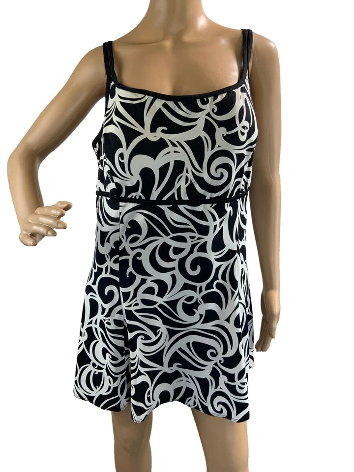 Longitude Women's Swim Suit Size 18 Black White Swirly Pattern Spaghetti Straps - Image 2 of 4