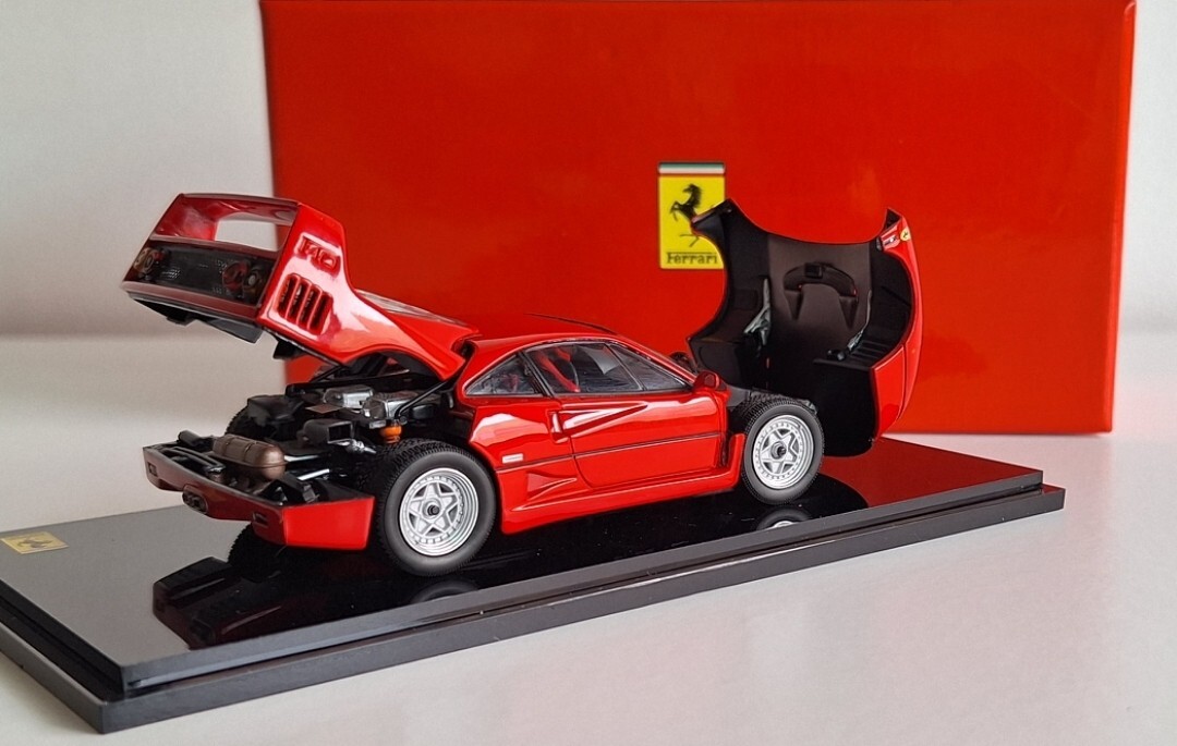 京商 1/43 FERRARI F40 レッド 05041R WOW Ferrari F40 1987 Red with Openings 1:43 Kyosho 05041R no
