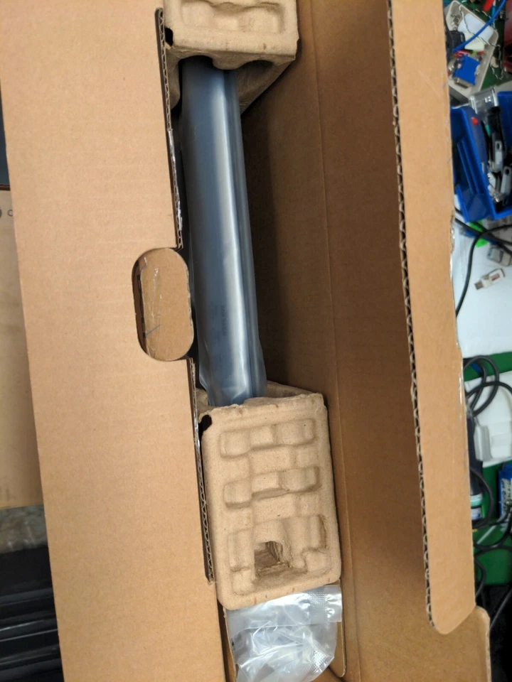 Dell Chromebook 3100 11 11.6 Celeron 4GB RAM 16GB HDD New In Box - Image 4 of 4