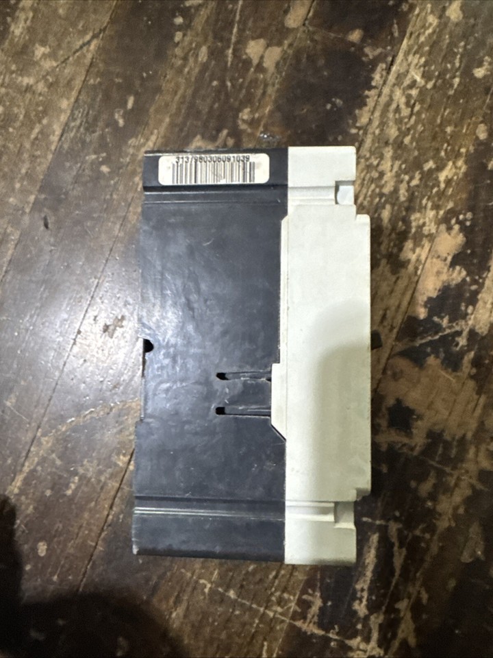 HMCP150T4C Cutler Hammer 600V 150A 3 pole circuit breaker New Without