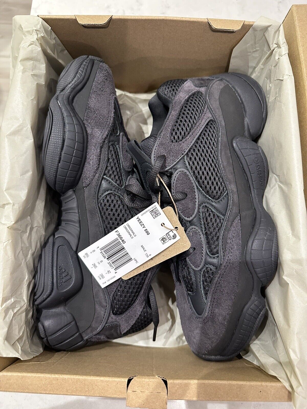 Adidas Yeezy 500 Mens Sneakers Utility Black Size 8.5 New With