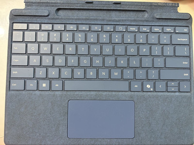 Microsoft - Surface Pro Signature Keyboard for Pro X, Pro 8 and Pro 9 -  blue